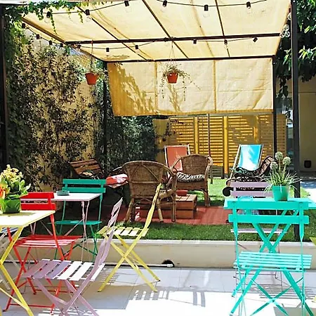 فندق The Hostello